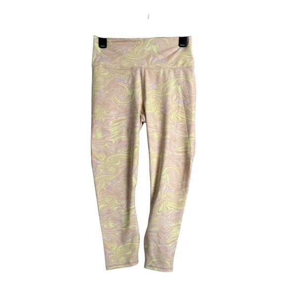 Fabletics High Waisted Printed Powerhold Capri NEW NWT M Medium Athletic Legging - Picture 1 of 5